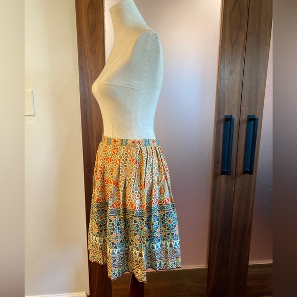 Anthropologie Tanvi Kedia pleated skirt. Sz 6 - Picture 5 of 6